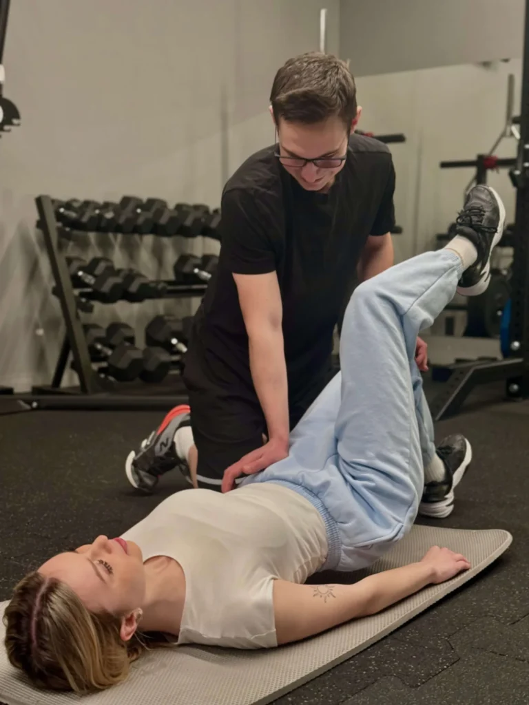Rehabilitacja pacjentki Kamila Piotrowskiego fizjoterapeuty z Rzeszowa